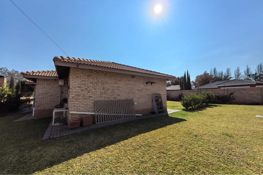 3 Bedroom Property for Sale in Hillcrest Northern Cape